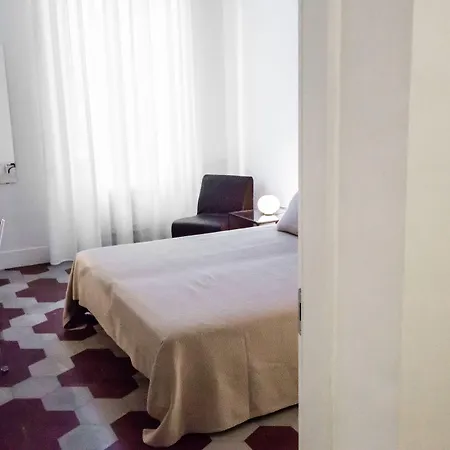 Rhegion Bed & Breakfast 4*