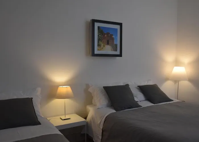 Frühstückspension Rhegion 4*